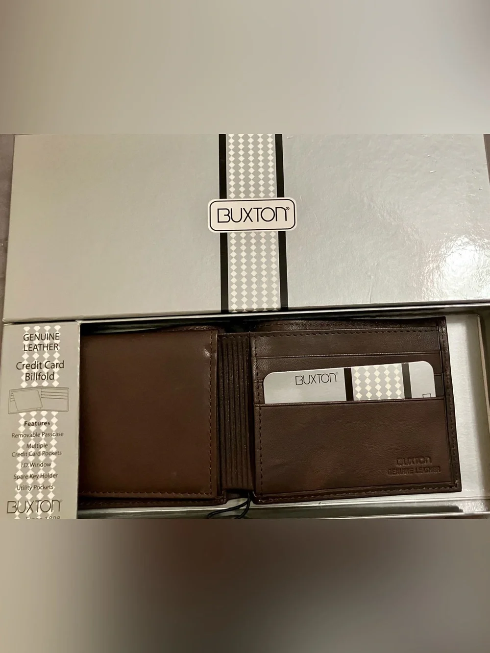 NIB Men's Buxton Bi-Fold Wallet In Brown Genuine Leather